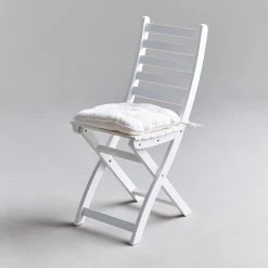 Butlers Gartenstuhl LODGE I - Akazie teilmassiv - Weiß -Alle Jugendzimmermöbel Verkäufe 1000339692 220315 025 MOOD DETAILS P000000001000339692 mood