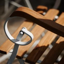 Butlers Gartenstuhl PARKLIFE II - Eisen / Akazie teilmassiv - Weiß / Natur -Alle Jugendzimmermöbel Verkäufe 1000341398 220317 035 DETAILS P000000001000341398